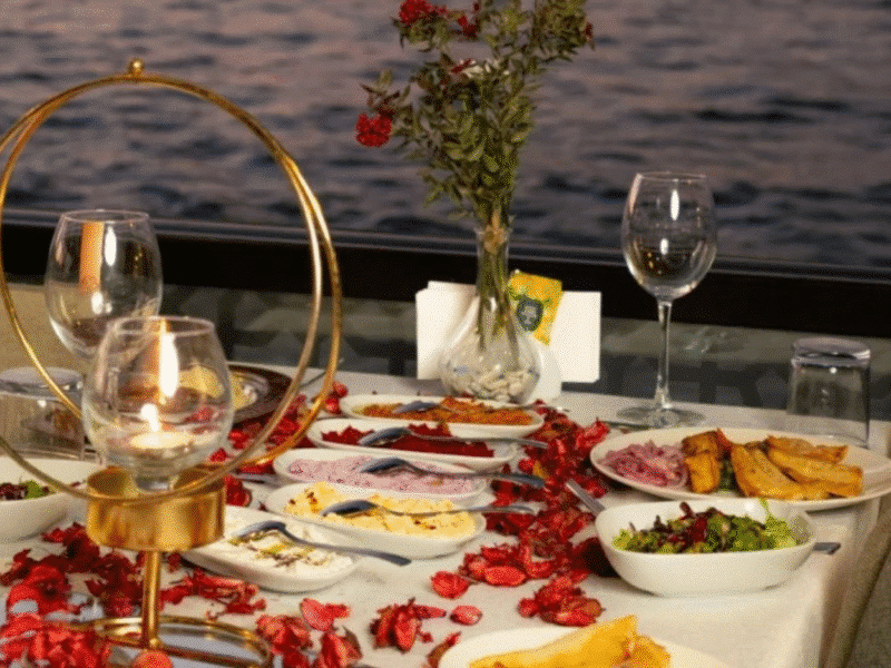 Dine on Bosphorus: Magical Dining Experience