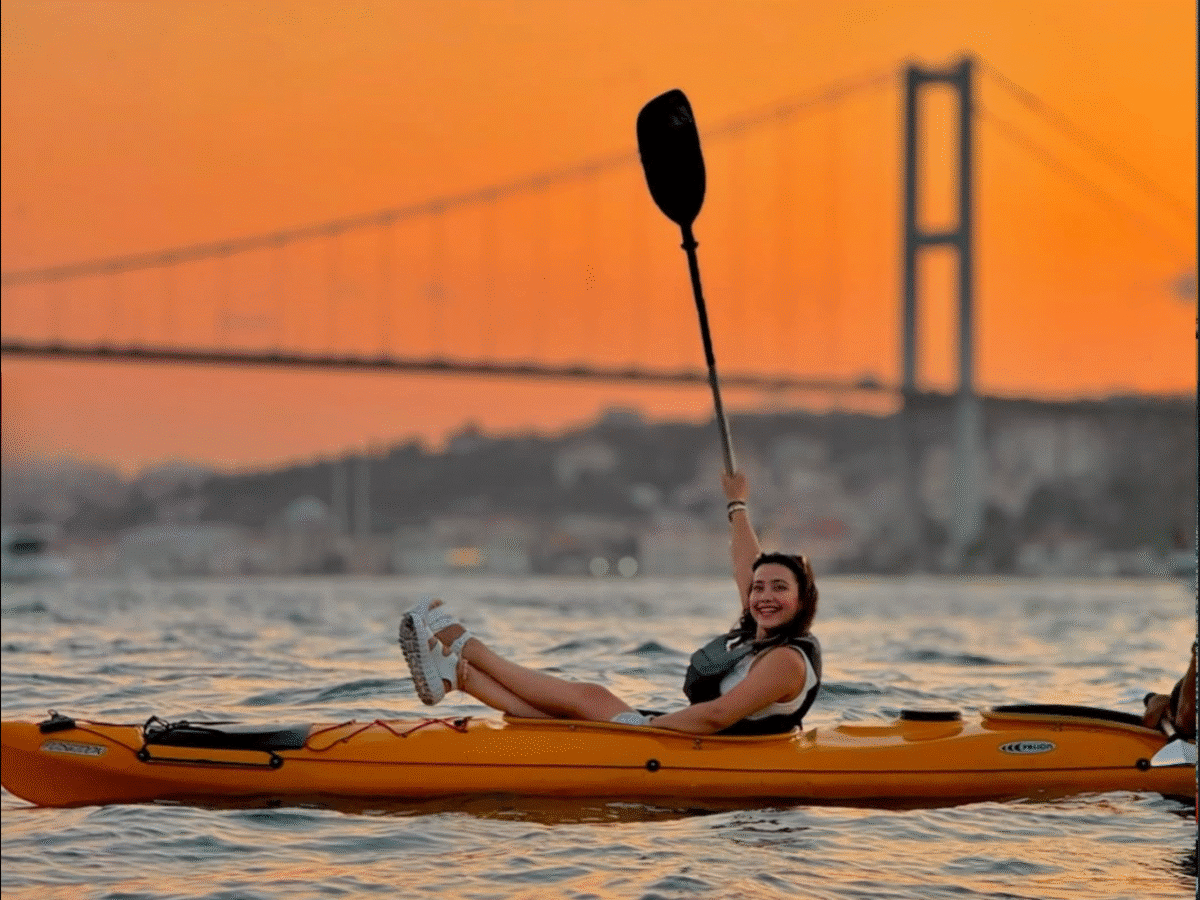 Canoeing on the Bosphorus: Paddle Between Two Continents