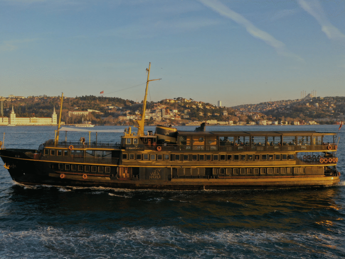 Dine on Bosphorus: Magical Dining Experience