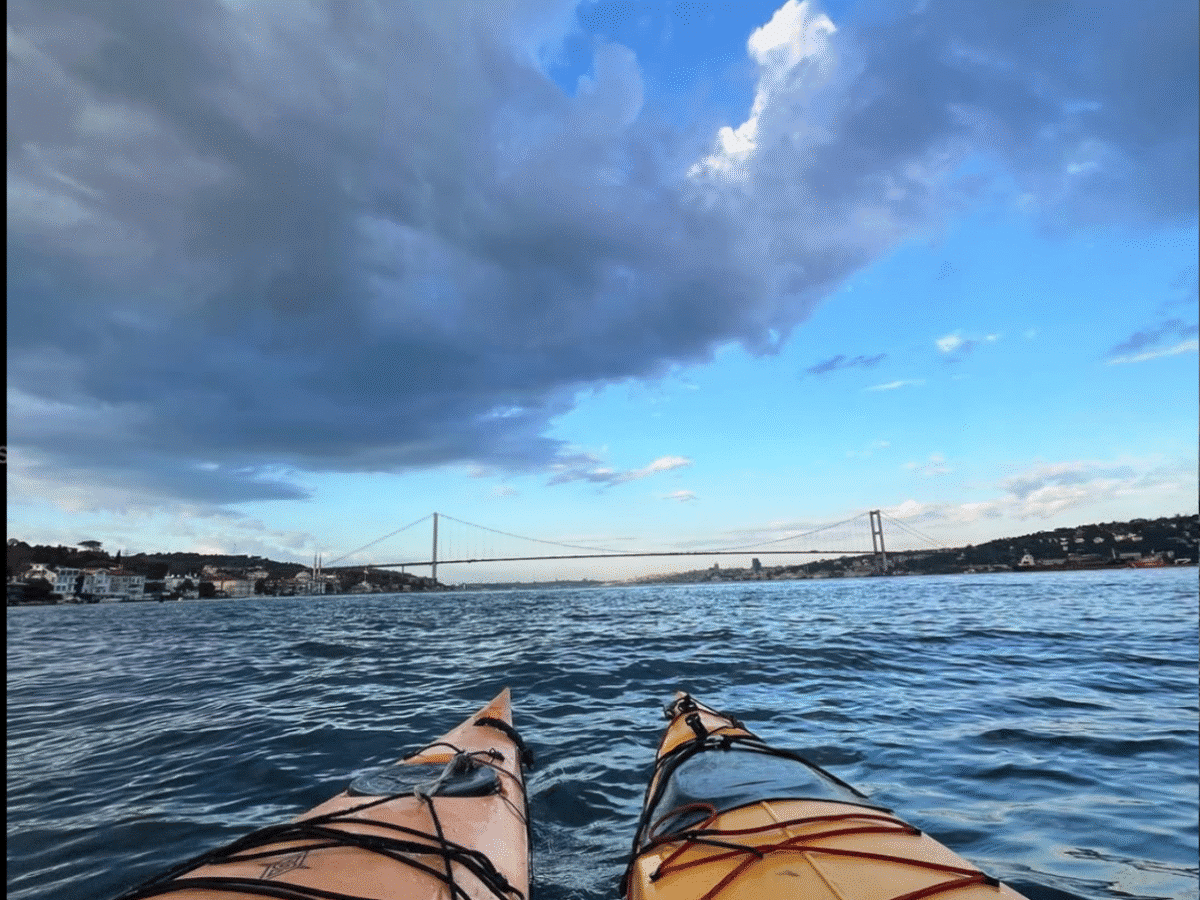 Canoeing on the Bosphorus: Paddle Between Two Continents