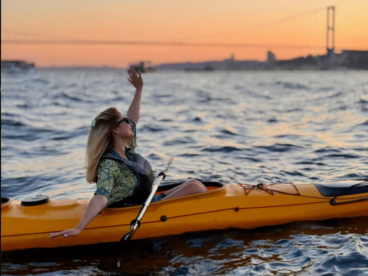 Canoeing on the Bosphorus: Paddle Between Two Continents