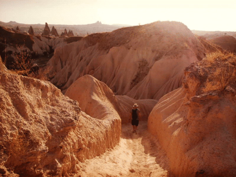 Rose Valley Sunset Hiking Tour