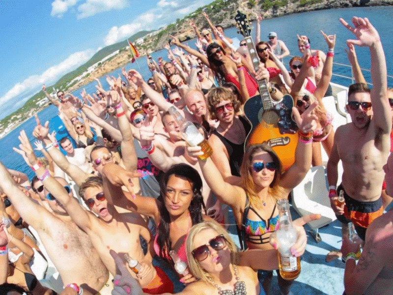 Foam & Fun Pirate Cruise – Dance, Swim & Celebrate