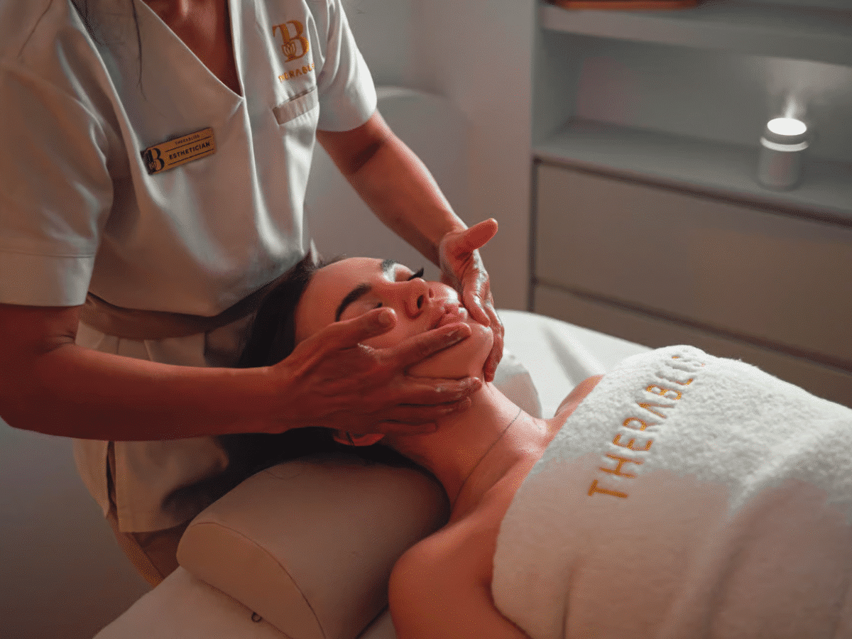 Thrills & Relaxation: Jeep Safari + VIP Turkish Bath