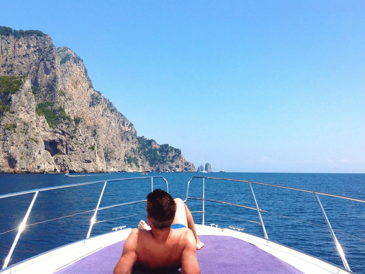 Sunset Serenity: Affordable Yacht Escape