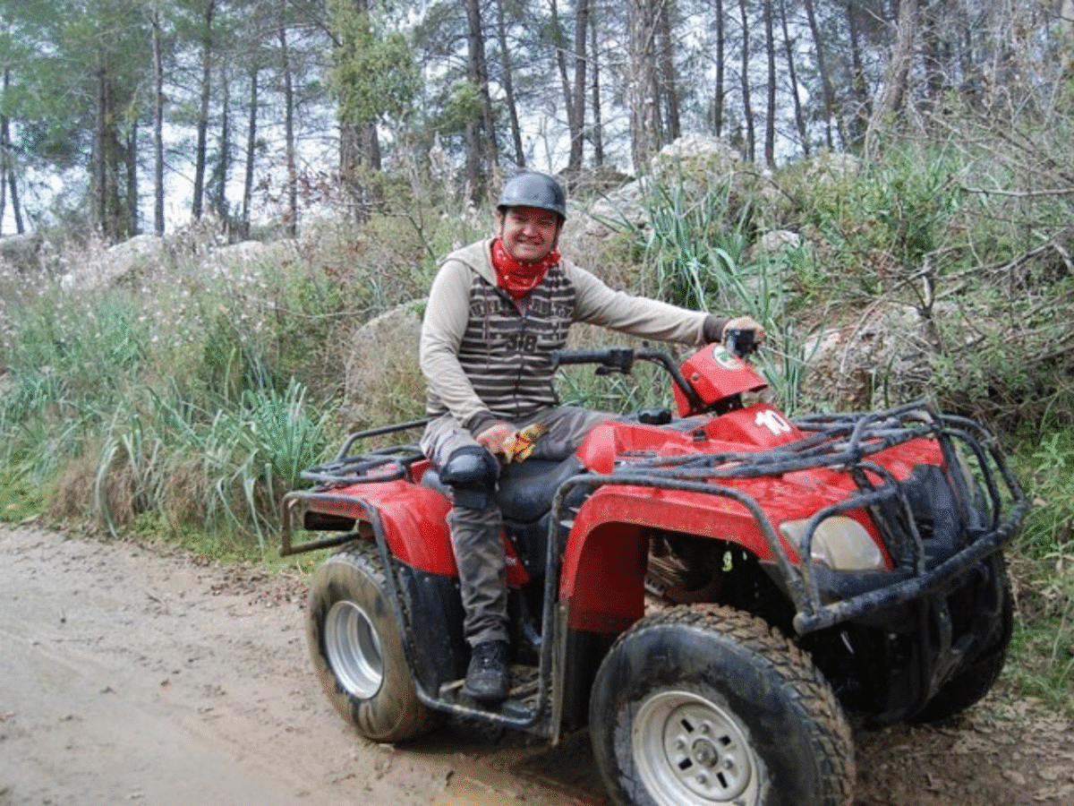 Dust, Speed & Fun: Quad Bike Safari Adventure