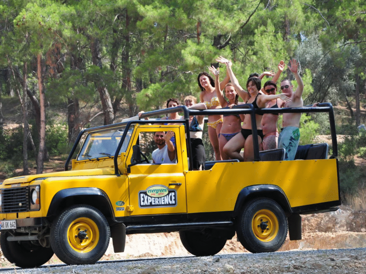 Thrills & Relaxation: Jeep Safari + VIP Turkish Bath