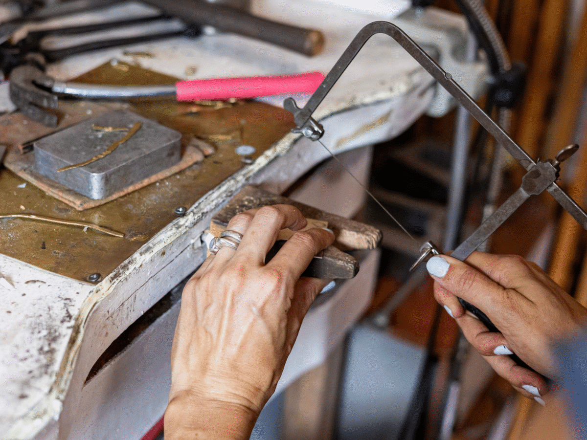 Design & Fashion Jewelry with a Silversmith