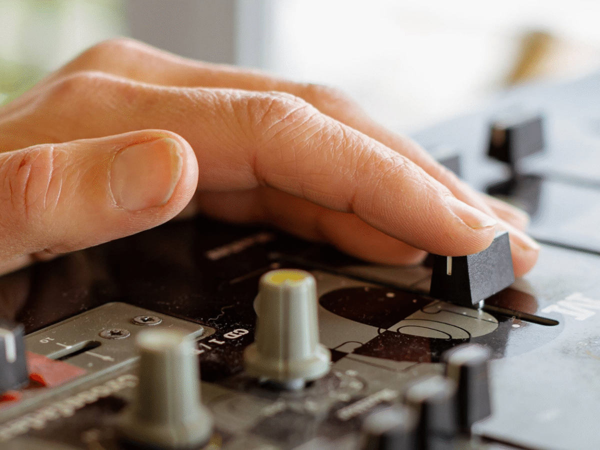 Learn Traditional Greek Dances