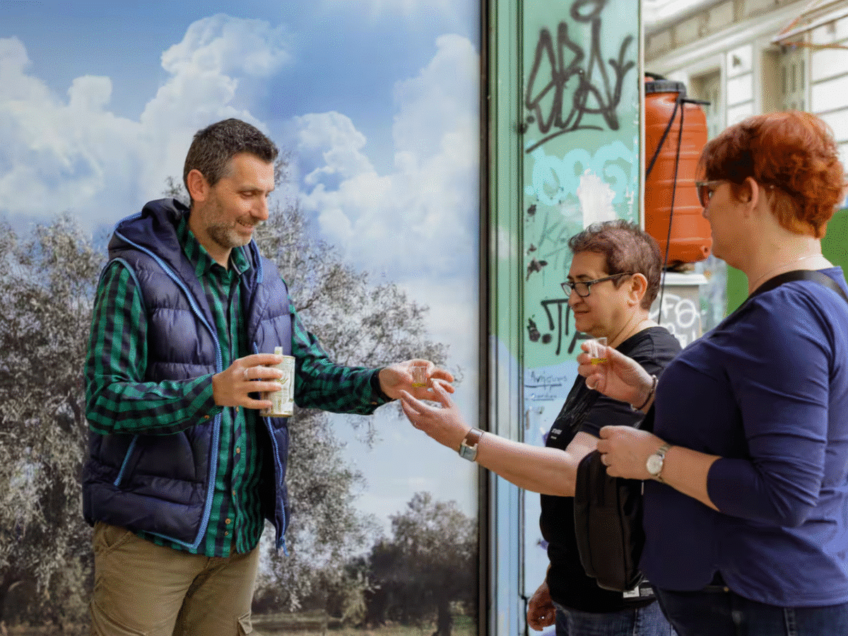 Taste Hidden Athenian Flavors on Culinary Romp